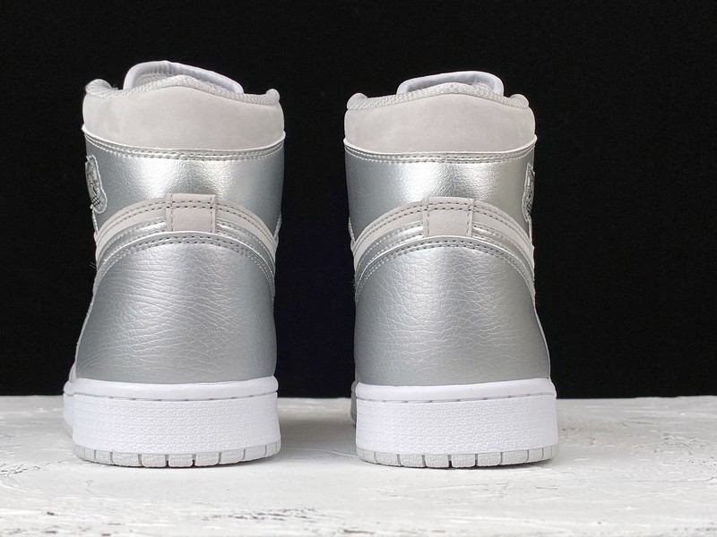 Air Jordan 1 High OG Japan